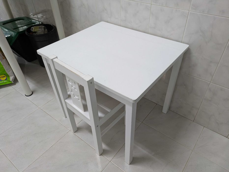 Mesa e Cadeira para Criança IKEA Kritter