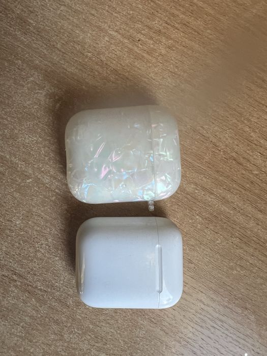 AirPods продаю лотом оригіналні.