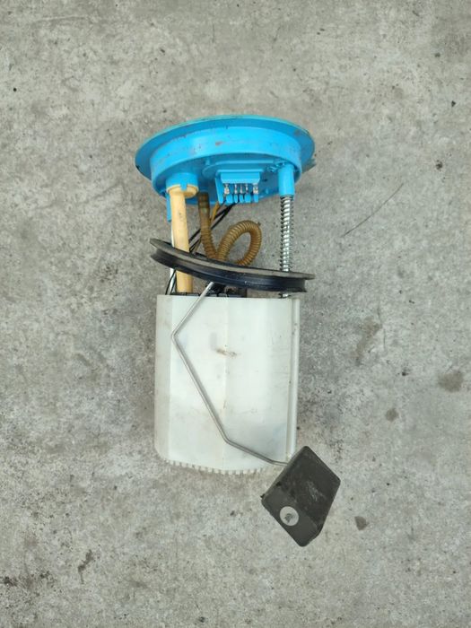 Бензонасос VW Jetta mk6 1.8