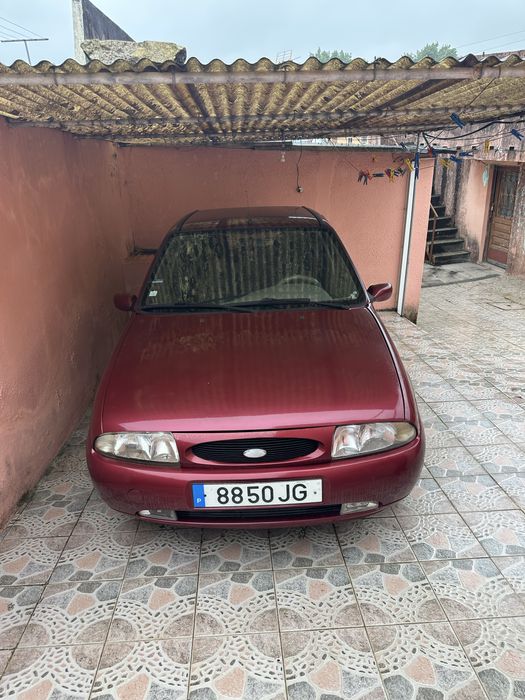 Ford fiesta ( JAS)