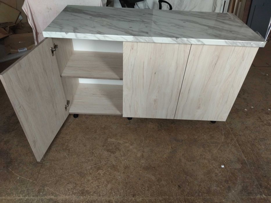 Продам кухонную тумбу новую