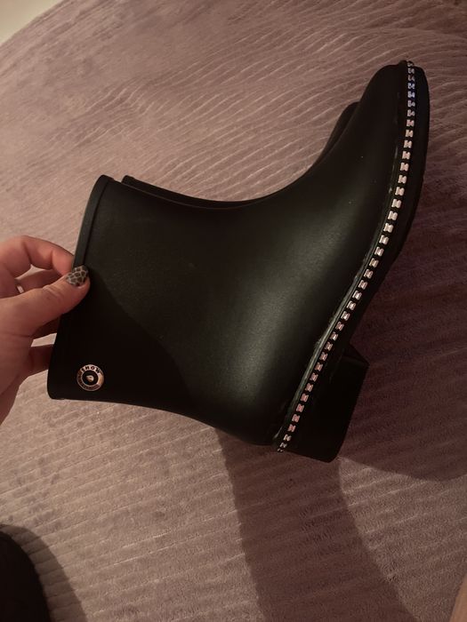 Продам нові силіконові чоботи