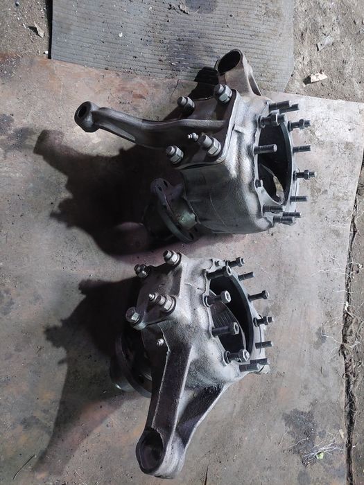 Мост передний.поворотные кулаки.Зил 131.Урал.Камаз