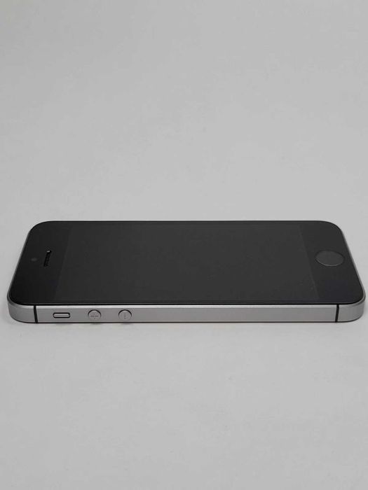 Iphone SE 32GB  Cinzento Sideral 2016 bateria 91% "DESBLOQUEADO"
