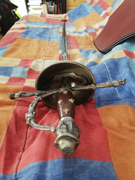 Réplica de espada mosqueteiro