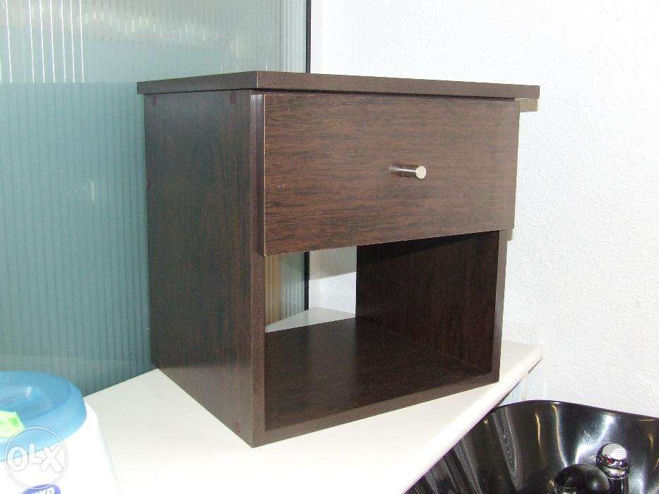 Bancada de cabeleireiro com móvel de apoio / Estética / Cabeleireiros