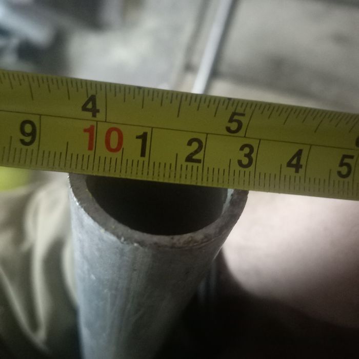 Алюмінієвиє трубки телескоп. Скоріше за все з палатки .