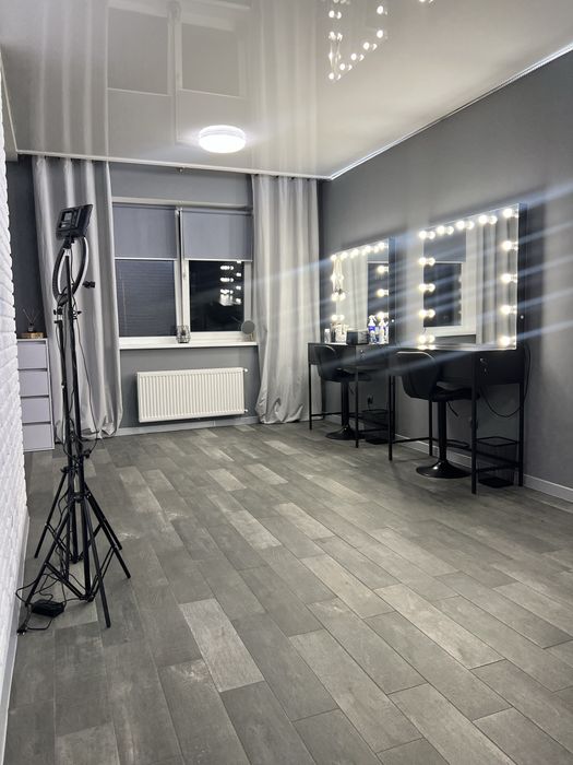 Сдам в аренду место бровиста/визажиста