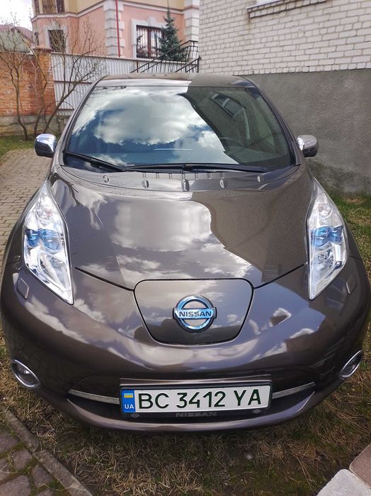 Автомобіль Nissan Leaf 30кВт 2015 електро