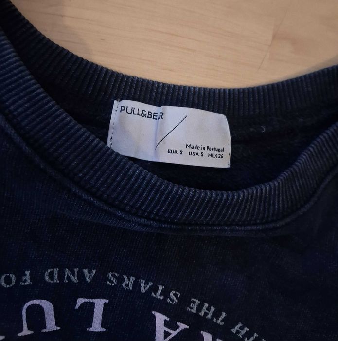 Pull & Bear bluza z motywami astrologcznymi dla zodiakary