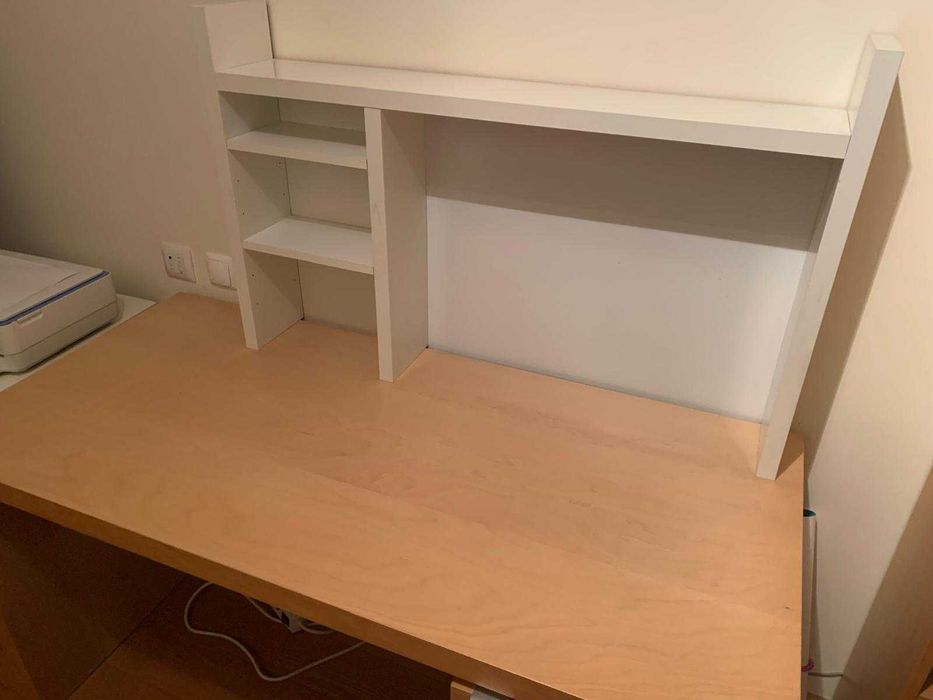 Secretária IKEA MALM