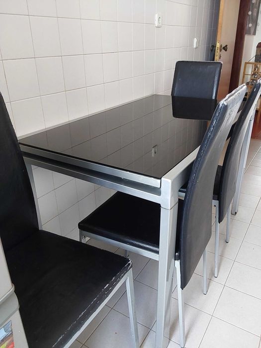 Mesa de cozinha extensível