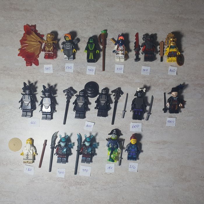 Lego minifigures