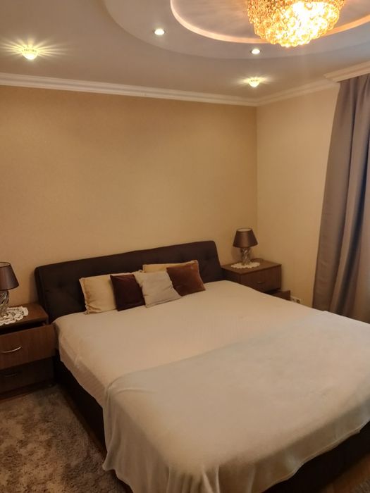 Здається 3 кімнатна квартира