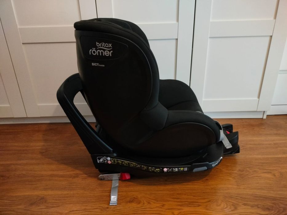 Fotelik samochodowy Britax Römer Dualfix M i-SIZE