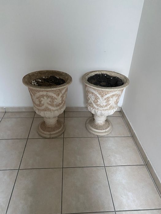 Conjunto de 2 vasos de jardim – elegância para sua área externa!