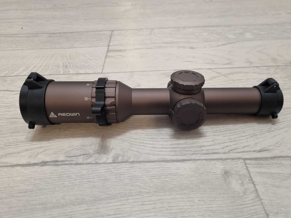 Luneta biegowa RED WIN Scarlet 1-6 jak NOWA!