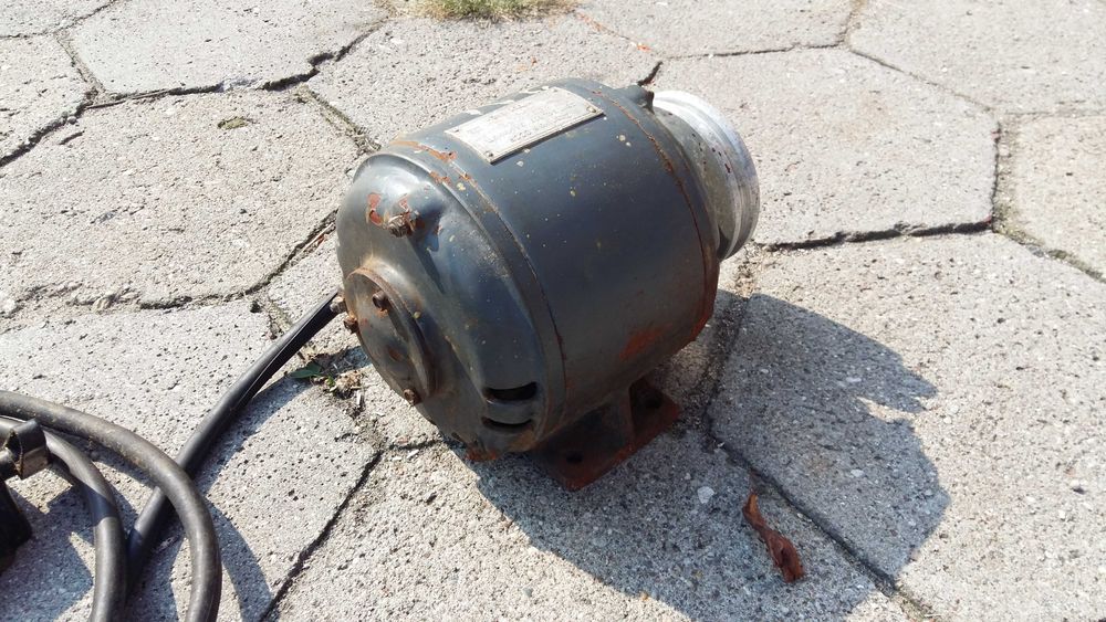 Silnik elektryczny 0.7kw