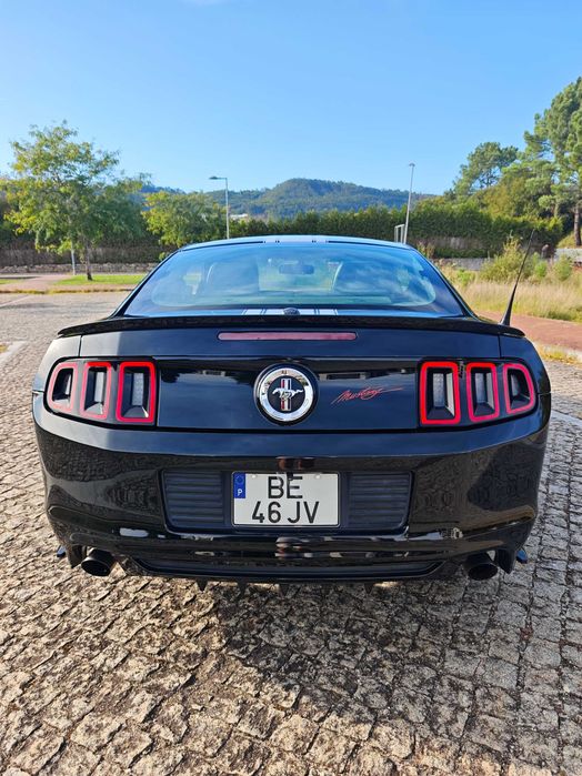 Ford Mustang GT 3.7