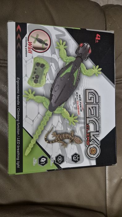 Gekon zabawka na baterie