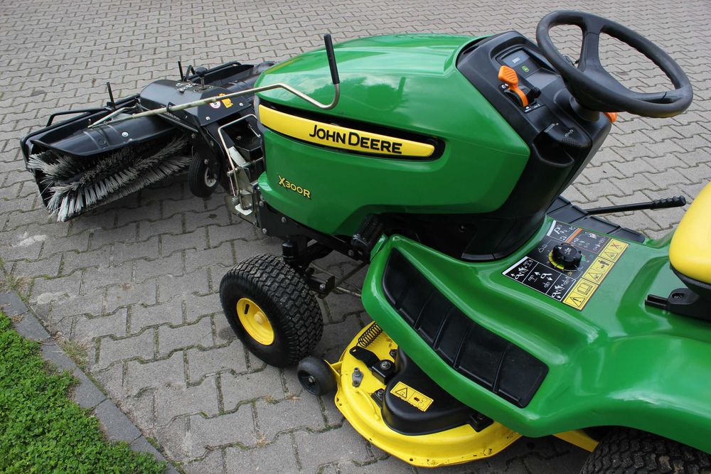 John deere X300R x 300 r Kawasaki V2 Zamiatarka  TRAKTOREK Kosiarka