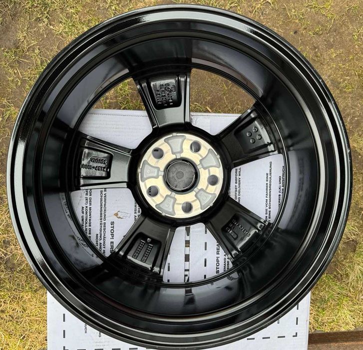 Alufelgi 5x114,3 r17 Toyota NOWE CH-R Corolla Auris Avensis Rav-4 13#
