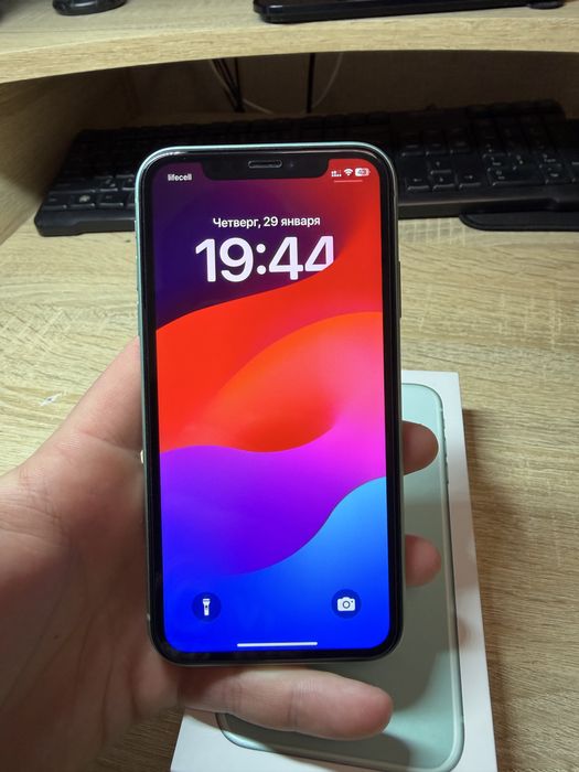 Продам  iphone 11 64гб