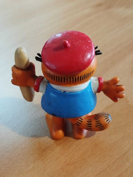 Boneco Garfield PVC com Baguete