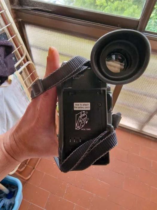 Câmara de video Vhs-C Philips não testada