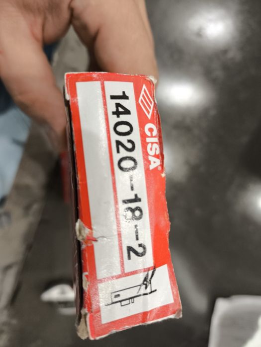 Електромеханічний замок CISA 14020-18-2 (Італія)