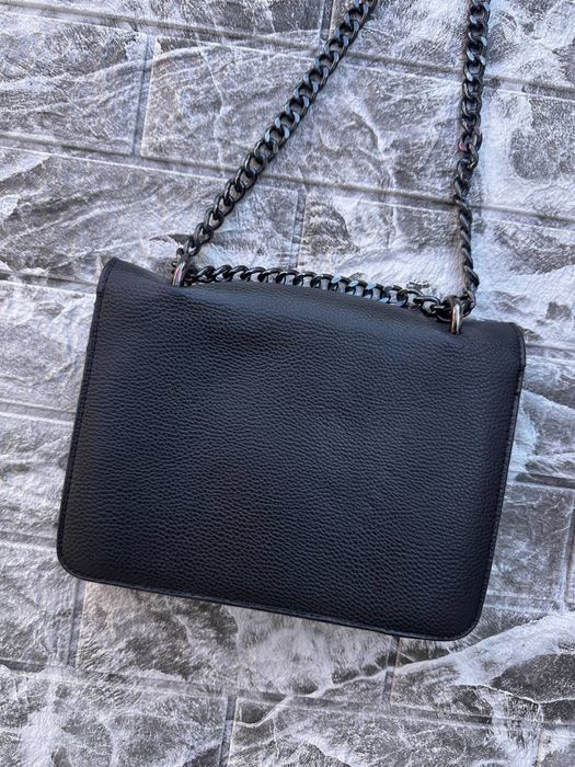 Сумка Yves Saint Laurent чорна на ланцюжку