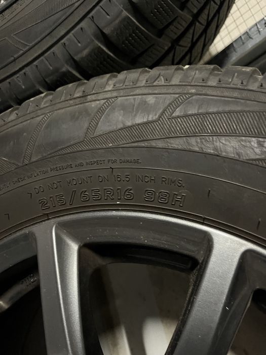 Komplet 4szt felgi i opony 215/65 r16