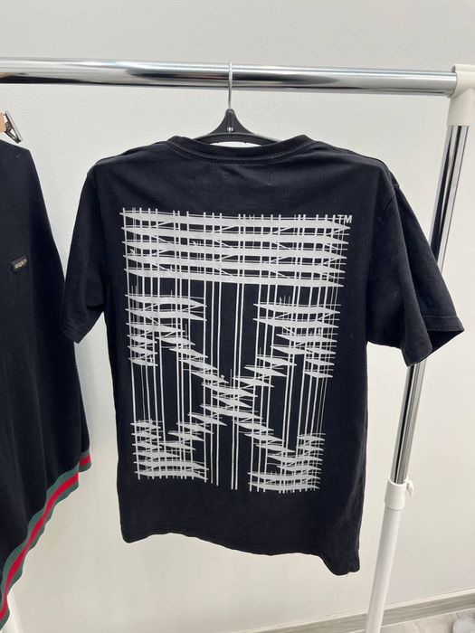 Off-White T-shirt