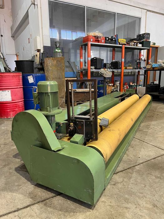 REVISADEIRA DE MALHA E TECIDO