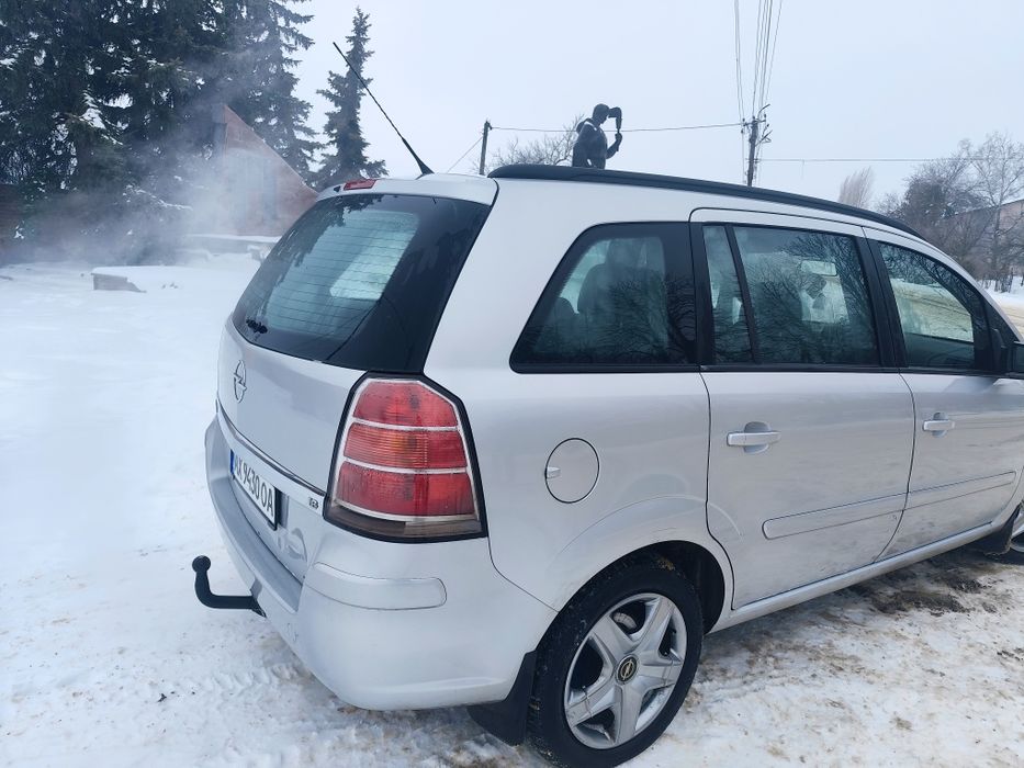 Продам Opel ZAFIRA 2005г.1.8 ГБО-4