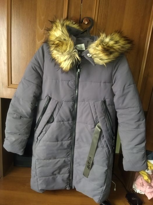 Жіноча зимова куртка