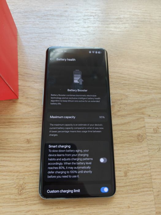 OnePlus 11 - 16 GB RAM