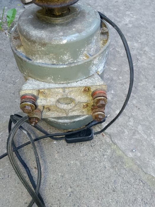 Продам мотор б/у.