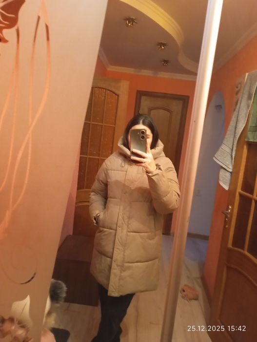 зимня жіноча куртка