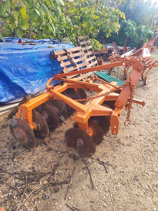 Grade de discos e escarificador Galucho