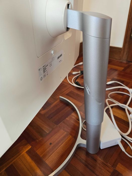 Monitor LG 27UK850-W – 27" 4K IPS USB-C