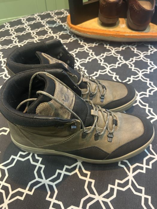 Продам ботинки ecco