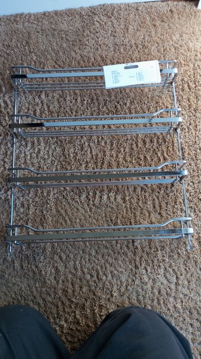 Regał na przybory kuchenne