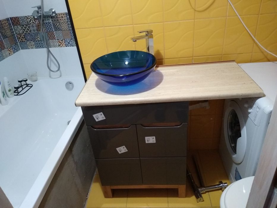 Blat do łazienki pod umywalkę nablatową