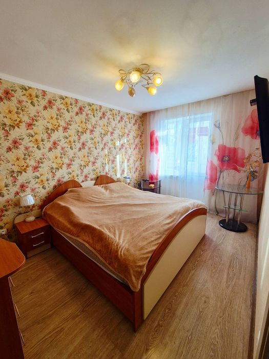 Оренда, трикімнатної квартири, р-н Біляєва.