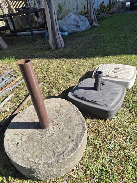 Podstawy pod parasol ogrodowy