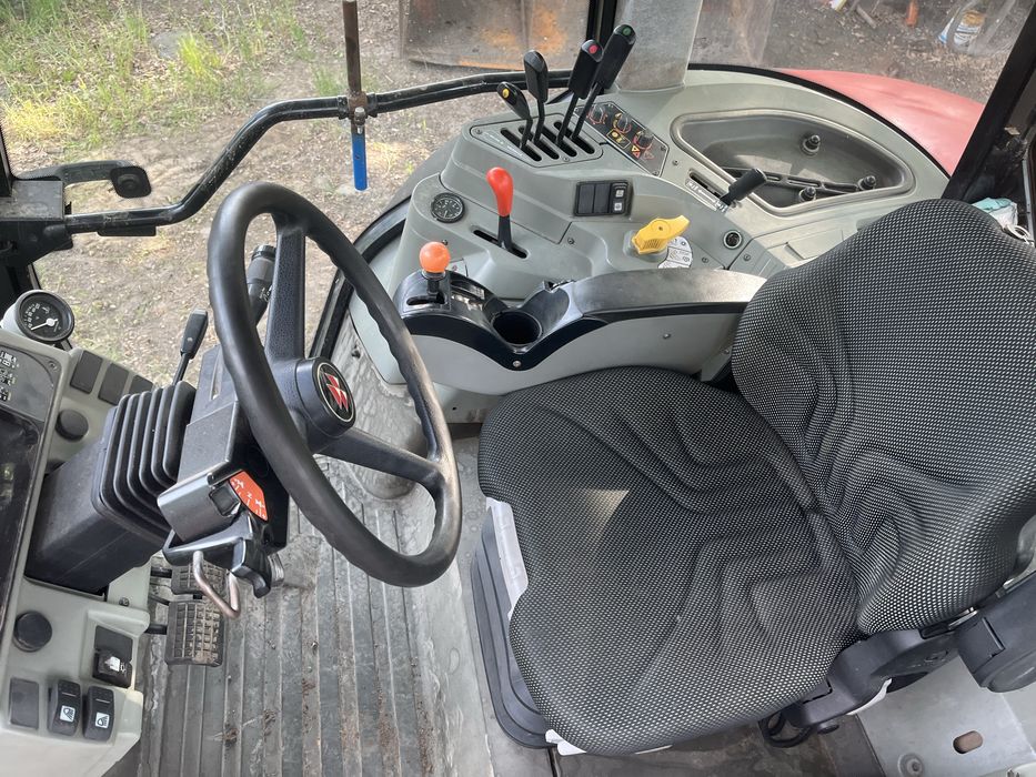 Massey Ferguson 8260