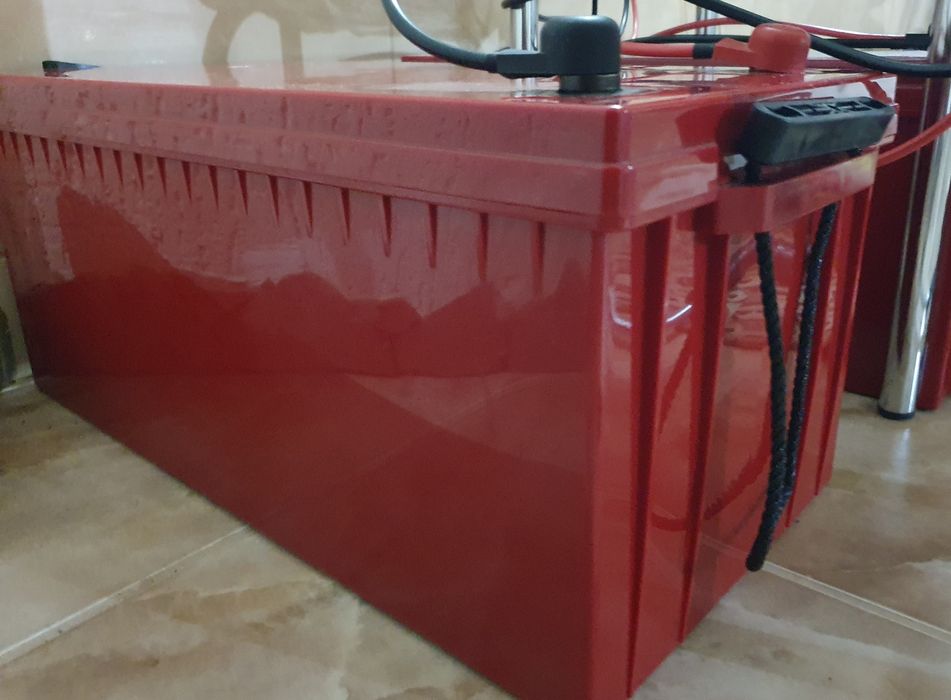 Продам к-т інвертор ПНК-12-600 ЕЛІМ + АКБ Challenger Carbon DC12-200