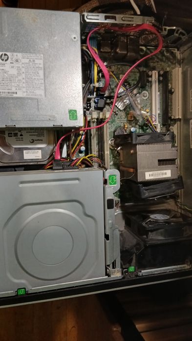 Материнська  плата  блок  живлення і  Оперативна пам'ять  процесор і5