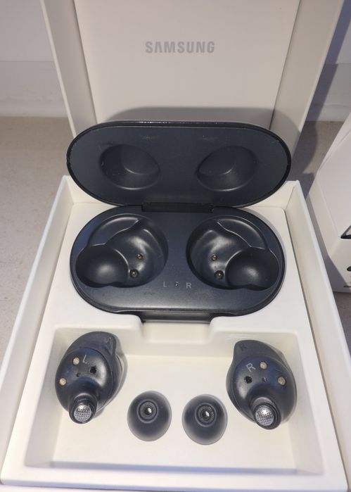 Samsung Galaxy Buds Originais (SM-R170) + Caixa + Fatura + Extras | Bom Estado